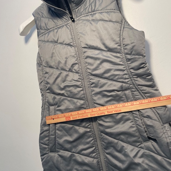 Smartwool Smartloft 150 Insulated Puffer Vest, Silver, Merino Wool, Size Small - Picture 4 of 6